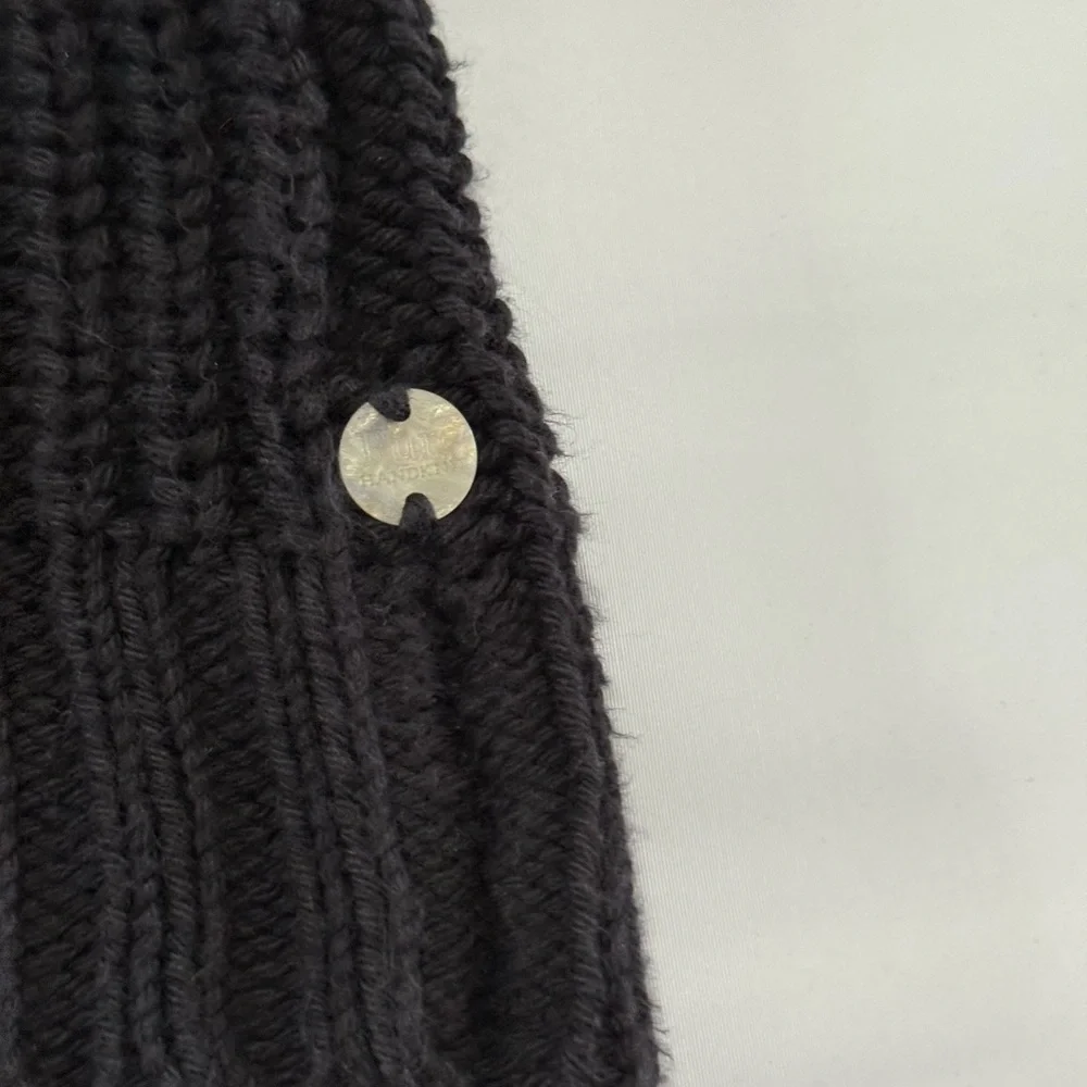 Pure Handknit pure handknit
